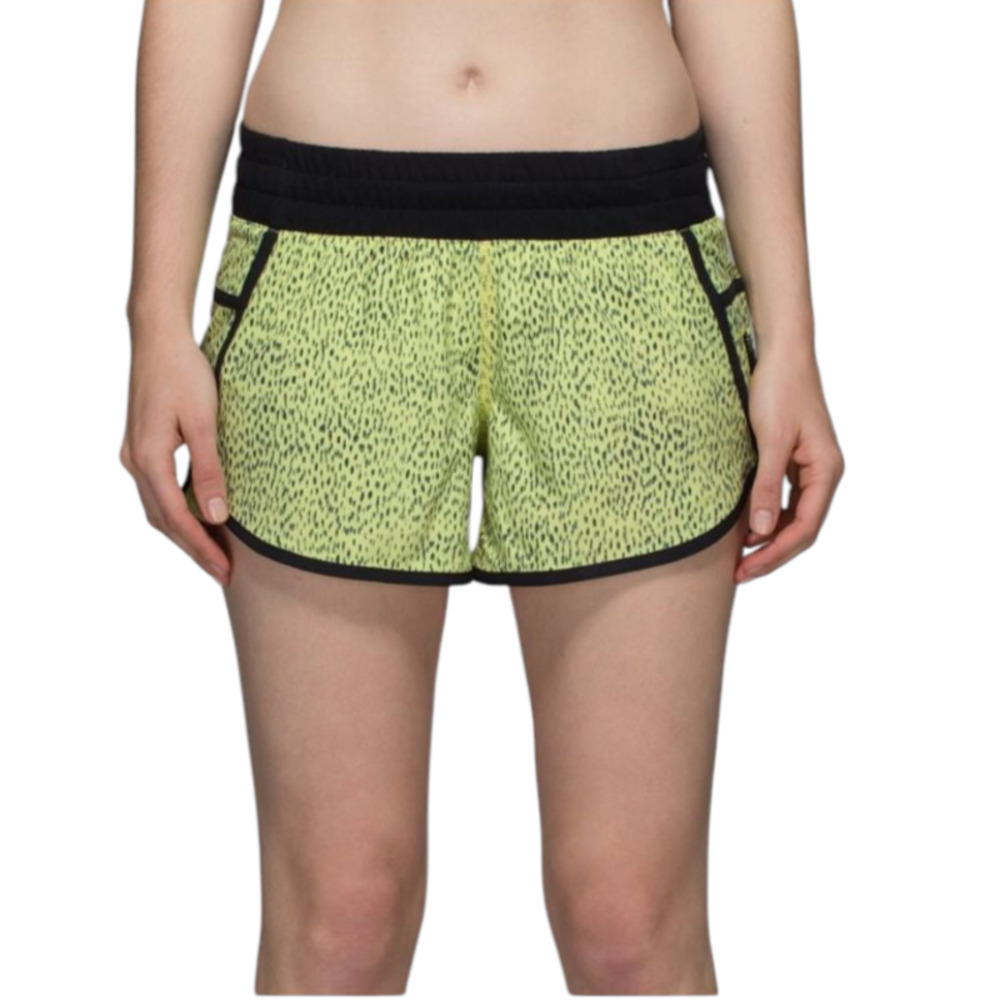Lululemon Women's Tracker Short III *4-Way Stretch Yellow Black Shorts Size 4